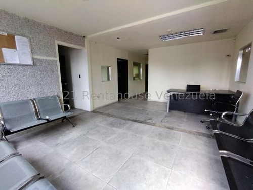 Imagen 7 de 21 de Leida Falcon Rentahouse Vende Galpon En Zona Industrial Valencia 22-11092 Lf
