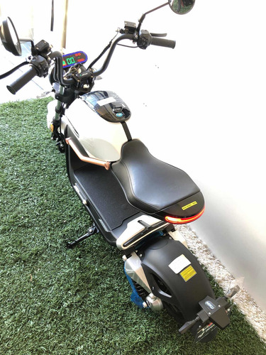Imagen 11 de 12 de Miku Max Mayorista De Motos Electricas Litio 800w