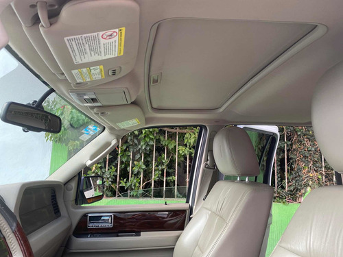 Imagen 12 de 12 de Lincoln Navigator 2013 5.4 L 4x2 Mt