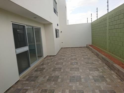 Imagen 9 de 11 de Casa Sola En Venta Jardines Del Country