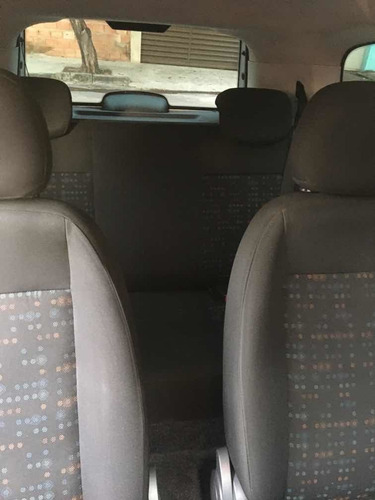 Fiat Uno 2016 1.0 Vivace Flex 3p