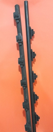 Imagen 2 de 3 de Tubos O Postes De Paso Para Tu Cerco Electrico De 6 Lineas.