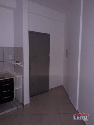 Imagem 11 de 18 de Kitnet Com 1 Dormitório Para Alugar, 30 M² Por R$ 800,00/mês - Centro - São Paulo/sp - Kn0004
