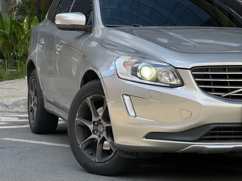 Volvo XC60 2.5 T5 Awd Summum