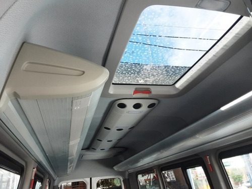 Imagen 14 de 20 de Mercedes-benz Sprinter 2015 2.1 515 Combi 4325 150cv 19+1