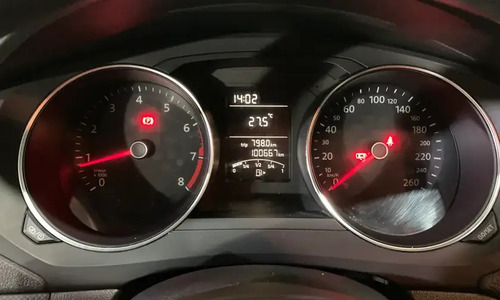 Volkswagen Jetta A6 Live 2.0 lt