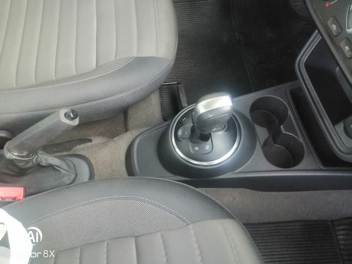 Volkswagen Voyage 1.6 Vht Comfortline Total Flex I-motion 4p