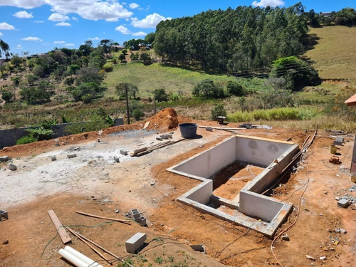Imagem 7 de 30 de Linda Chácara Com 04 Dormitórios, Piscina, Salão De Jogos, Bem Localizada, À Venda, 1000 M² Por R$ 450.000 - Zona Rural - Pinhalzinho/sp - Ch0982