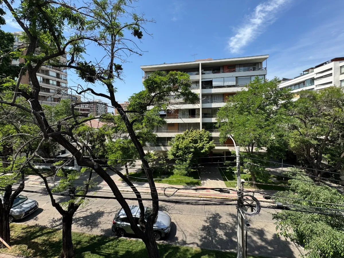 Imagen 3 de 16 de Regio Dpto A 2 Cuadras Plaza Las Lilas