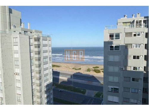 Apartamento En Brava, 3 Dormitorios - Ref: 16517