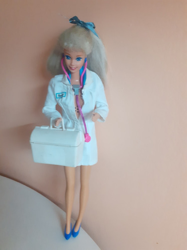 Muñeca Barbie Doctora Original