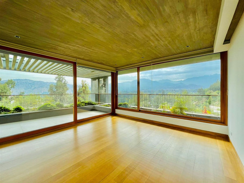 Arriendo Fabuloso Penthouse/2 Suite/3 Estac./ S.c Apoquindo