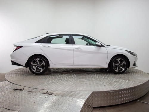 Hyundai Elantra 2.0 Cn7 Premium At 2023
