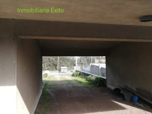 Se Vende Chalet En Nvo Paris. 2.097mts Terreno, 390 M2 Const