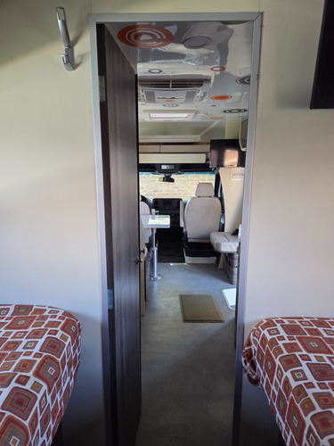Motorhome M. B. Sprinter 516. Royal Home. Equipamiento Full