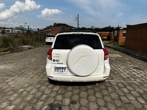 Imagen 2 de 10 de Toyota Rav 4 Rav 4