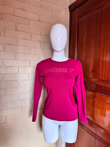 Playera Deportiva Gymshark Vino Talla S (Usado)
