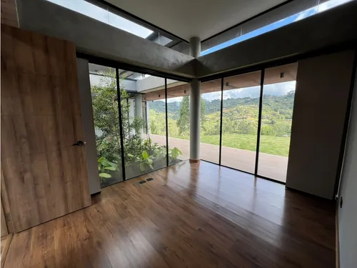 Corredor Don Diego Llanogrande Venta De Espectacular Casa
