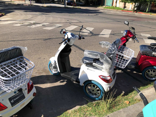 Imagen 10 de 10 de Moto Eléctrica Grace 800w Litio Emuv.lucky Lion .sunra