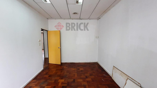 Oficina 10 Ambientes (dividida En 2 C/entr Indep) En Mitre Al 600 - 250 M2 - Centro
