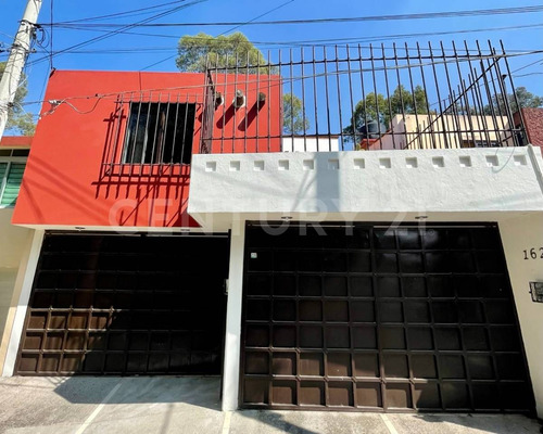 Casa En Venta En Fraccionamiento Rincón Arboledas, Puebla, Pue.