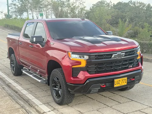 Chevrolet Silverado 5.3 Z71 4X4 At