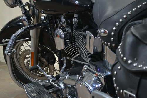 Harley Davidson Heritage 1450 Carburada, Manejo Único