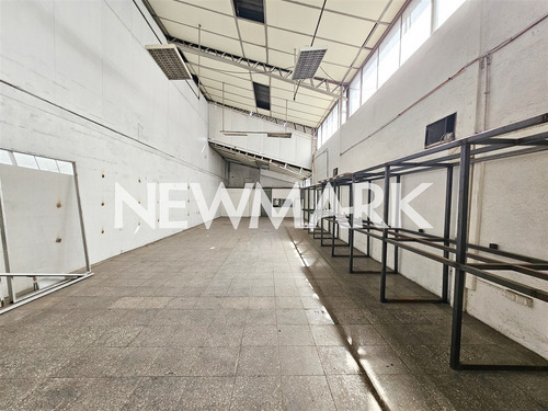 Arriendo Bodega Excelente Ubicación 220m2 Recoleta