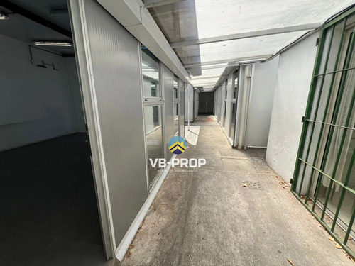 Venta Casa Tres Cruces Empresa Depósitos Oportunidad