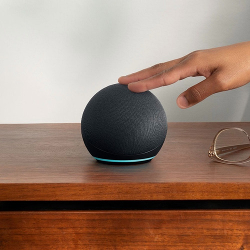 Imagen 5 de 6 de Amazon Echo Dot 5ta Gen Con Asistente Virtual Alexa
