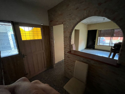 Casa En Venta En Berazategui