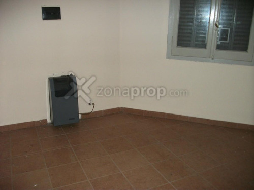 Imagen 7 de 14 de Zeballos Al 4600 - Villa Dominico - 6 Dptos Tipo Casa