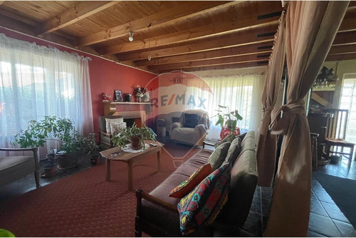 Casa En Venta, Potrero Grande, Curicó.