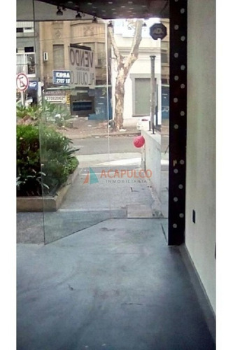 Local Comercial En Excelente Punto De Pocitos, Mucho Pasaje De Gente! - Ref: 151