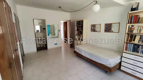 Alto Prado Mls# 25-15032 Wm