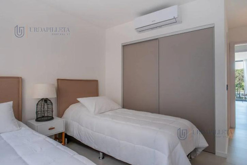 Apartamento Penthouse En Venta Sense Manantiales