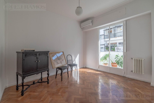 3 Ambientes - Impecable- Recoleta - Toilette - Super Luminoso