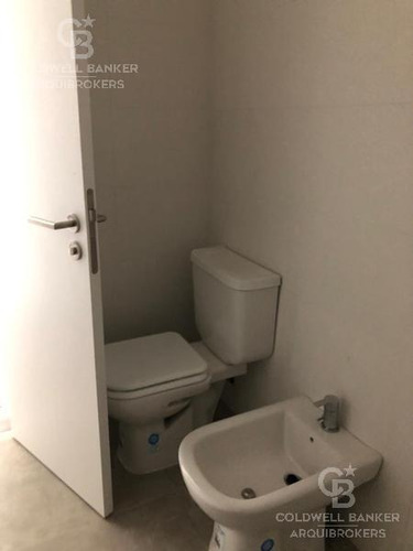 Apartamento De 2 Dormitorios En Venta En Centro