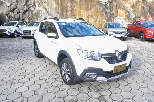 Renault Sandero STEPWAY ICONIC 1.6 AT