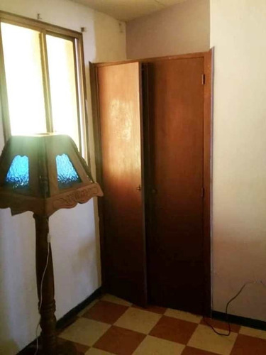 Imagen 8 de 12 de Venta Casa Urb. Los Cerritos, Paraparal