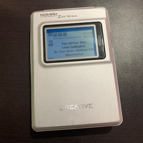Creative Zen Xtra Modificado Con Sd De 64gb. El Ipod Killer Plateado (Usado)