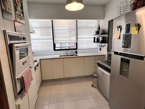 Departamento En Martínez, 4 Dormitorios, Dependencias Y Cochera