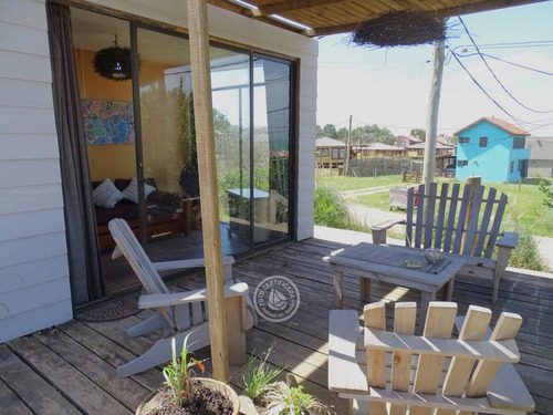 Newen En Punta Del Diablo