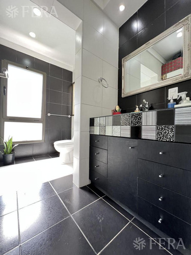 Imagen 12 de 26 de Venta Casa 4 Ambientes Con Galería Con Parrilla Y Fondo Libre Con Piscina En La Candida (30702)