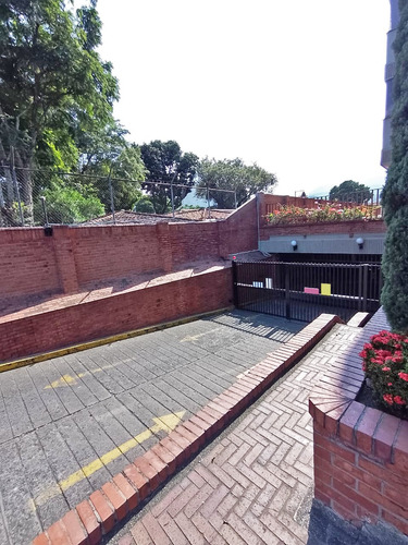 Imagen 2 de 27 de Apartamento En Venta, El Limonar, Sur