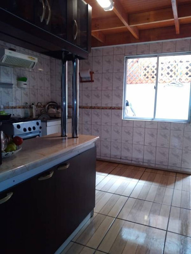 Vende Acogedora Casa, Sector El Rosal, Maipú