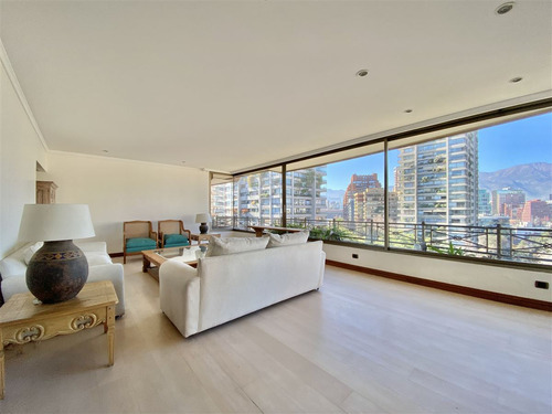 Venta Duplex Las Condes: El Golf
