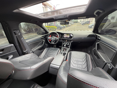 Volkswagen Jetta Vi 2.0 Gli