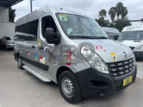 Renault Master minibus L2h2 Executiva 16 Lugares