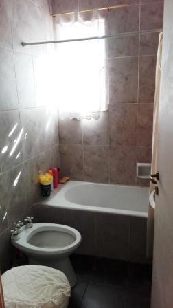 Venta De Casa 4 Ambientes, Villa Sarmiento